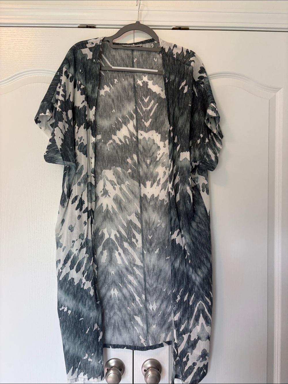 Blue and White Tie-Dye Kimono Cardigan